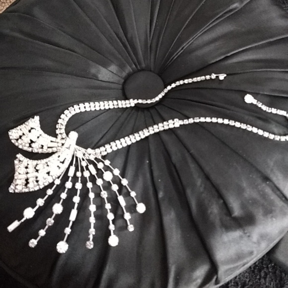 Glorious Hollywood holiday season bling - Picture 1 of 5